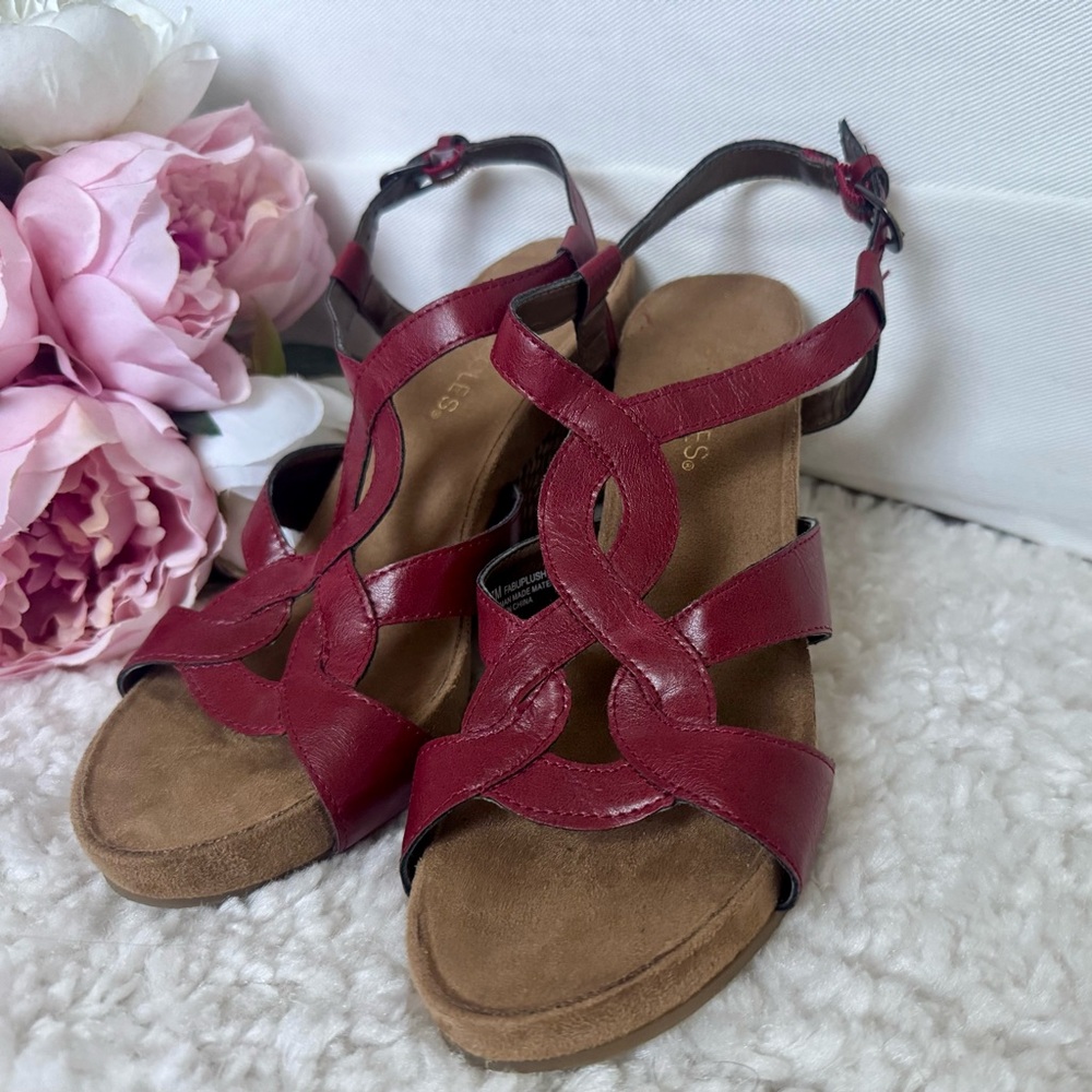 AEROSOLES Red Wedge Sandals - Size 7